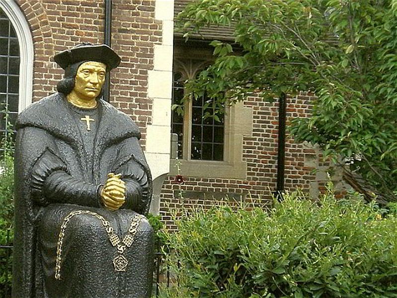 a statue of a person